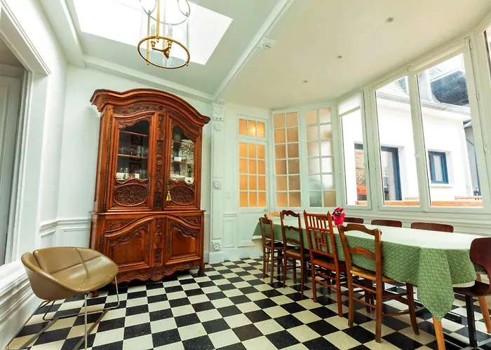 Les Flobarts - Grande Maison De Famille En Centre A 50m De La Baie Holiday home *